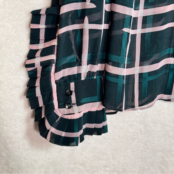 CAbi style 3948 Cake Ruffle Blouse Size Medium - Picture 7 of 14